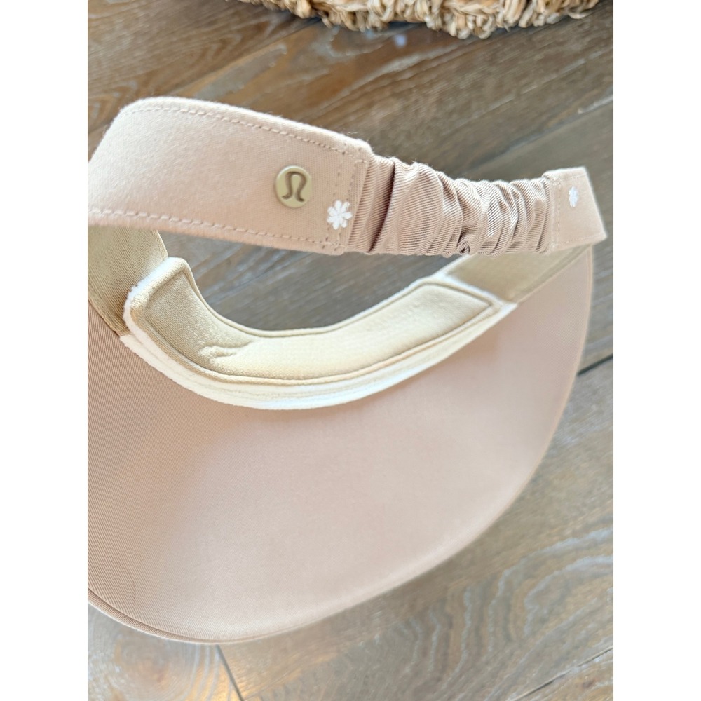 Lululemon Star Flower Embroidery Visor Women Sheer Oak White OS (A1) - Picture 4 of 5